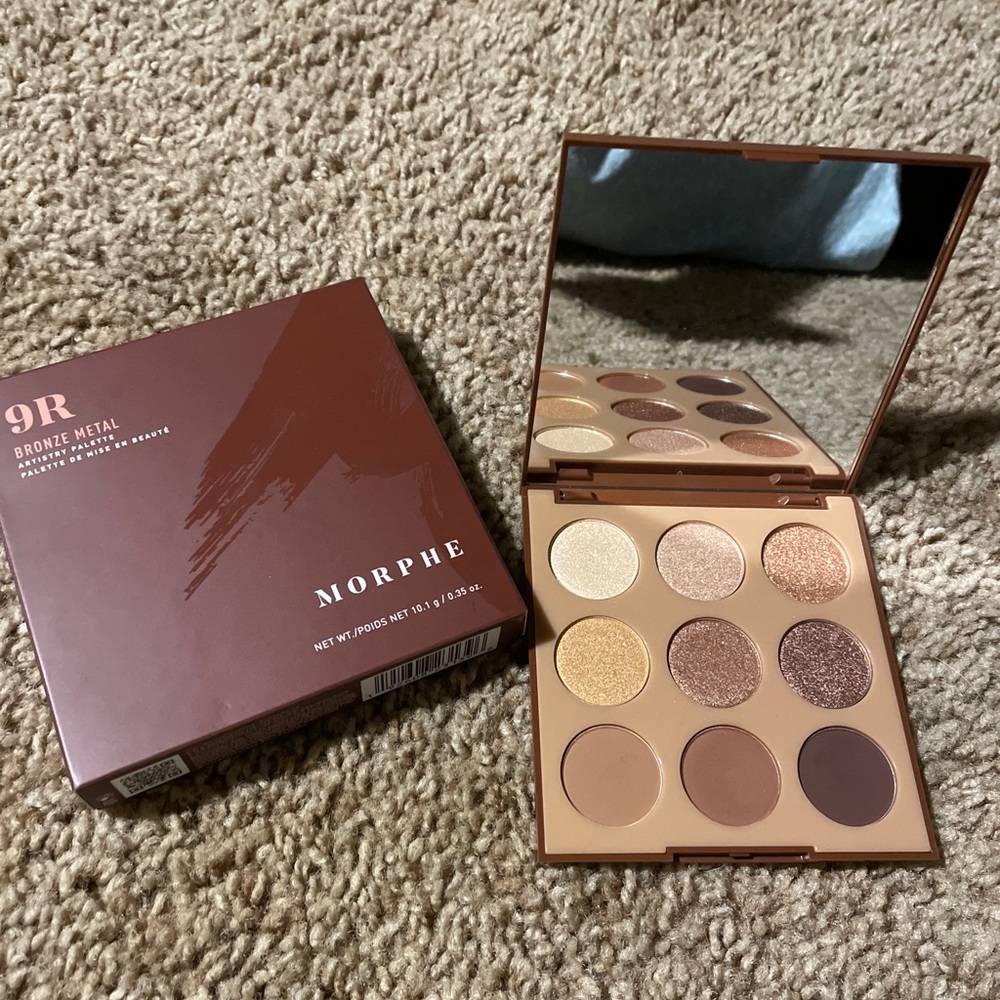 Morphe’s 9R Bronze Metal Artistry Palette